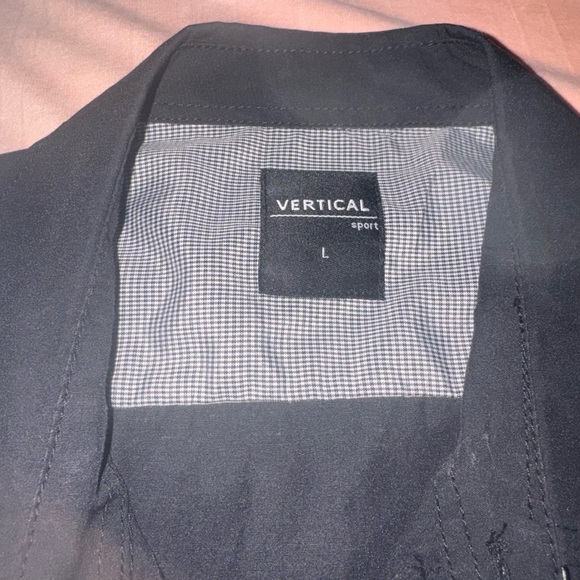 Black Short Sleeve Button-Up Shirt - Picture 3 of 3